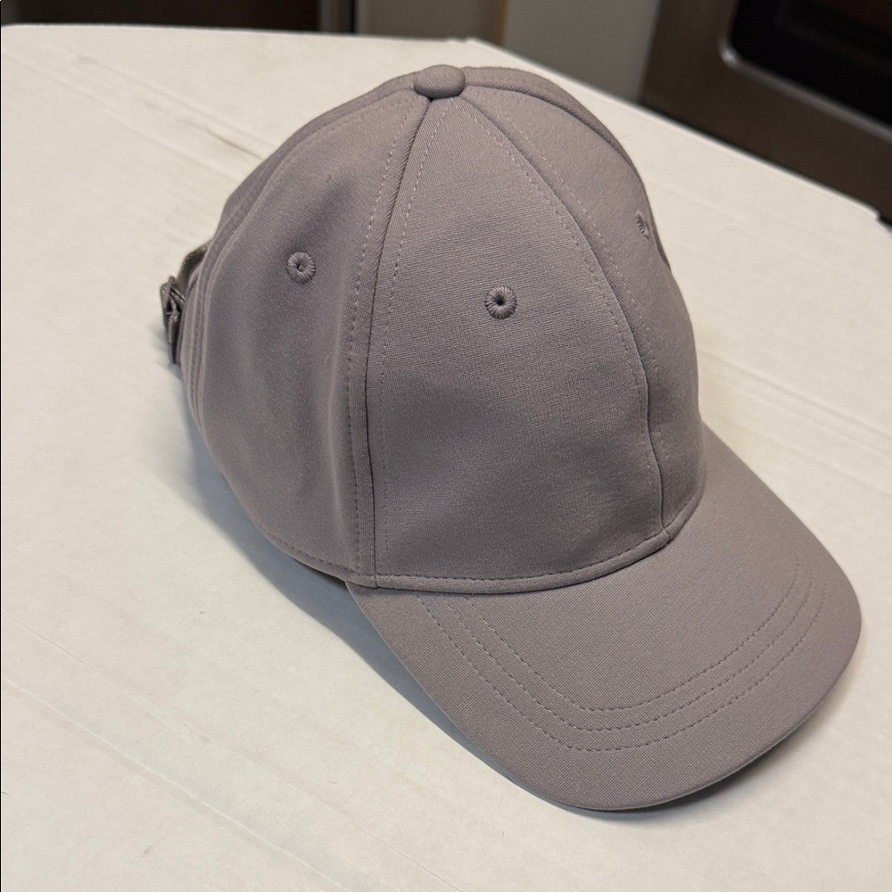 lululemon athletica Light Gray Cap